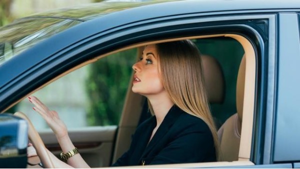 明明很認(rèn)真的做保養(yǎng)，可汽車車窗玻璃還是有吱吱聲？